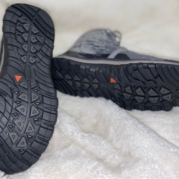 Brand New Neutral Keen Hiking Boots - Picture 5 of 14
